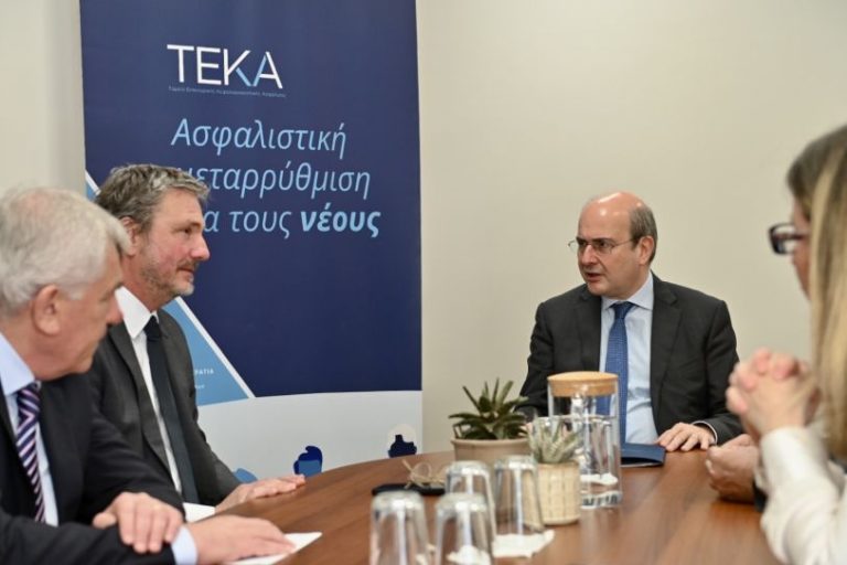 ΤΕΚΑ: «Έσπασε το φράγμα» των 172.000 ασφαλισμένων – Πότε ξεκινούν οι επενδύσεις κεφαλαίων από τις εισφορές